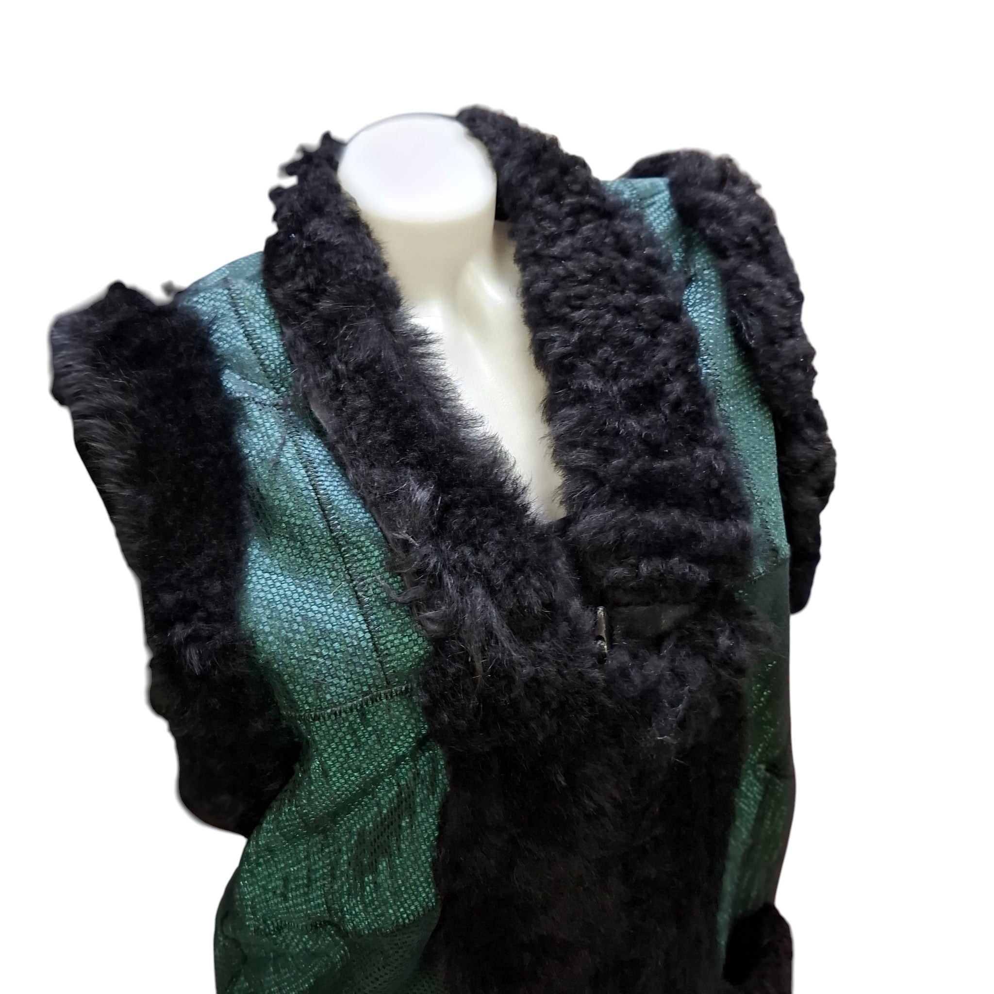 Jelek i trashë me lesh sintetik dhe ngjyrë smeraldi