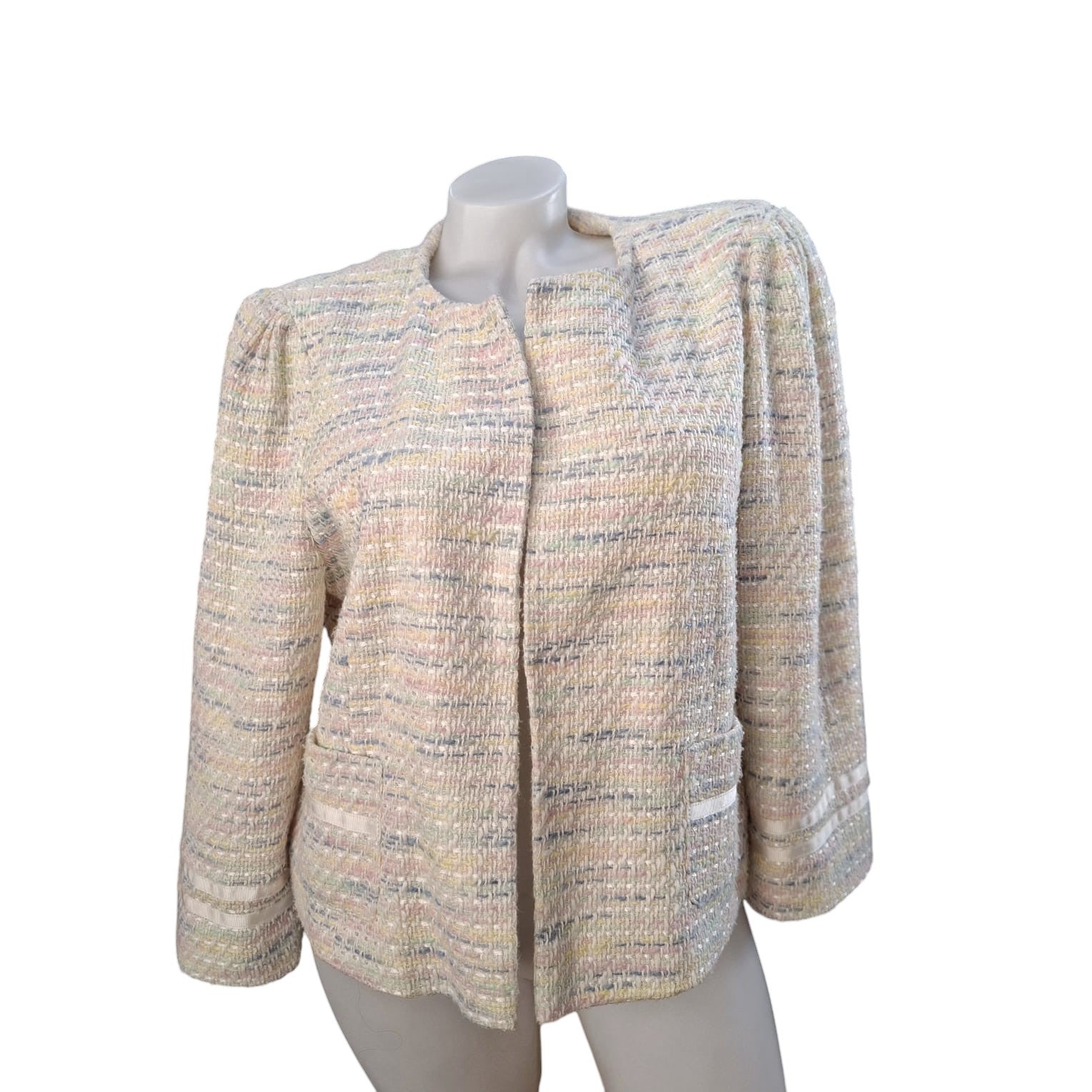 Sako “NEW LOOK”  – elegancë dhe finesë klasike