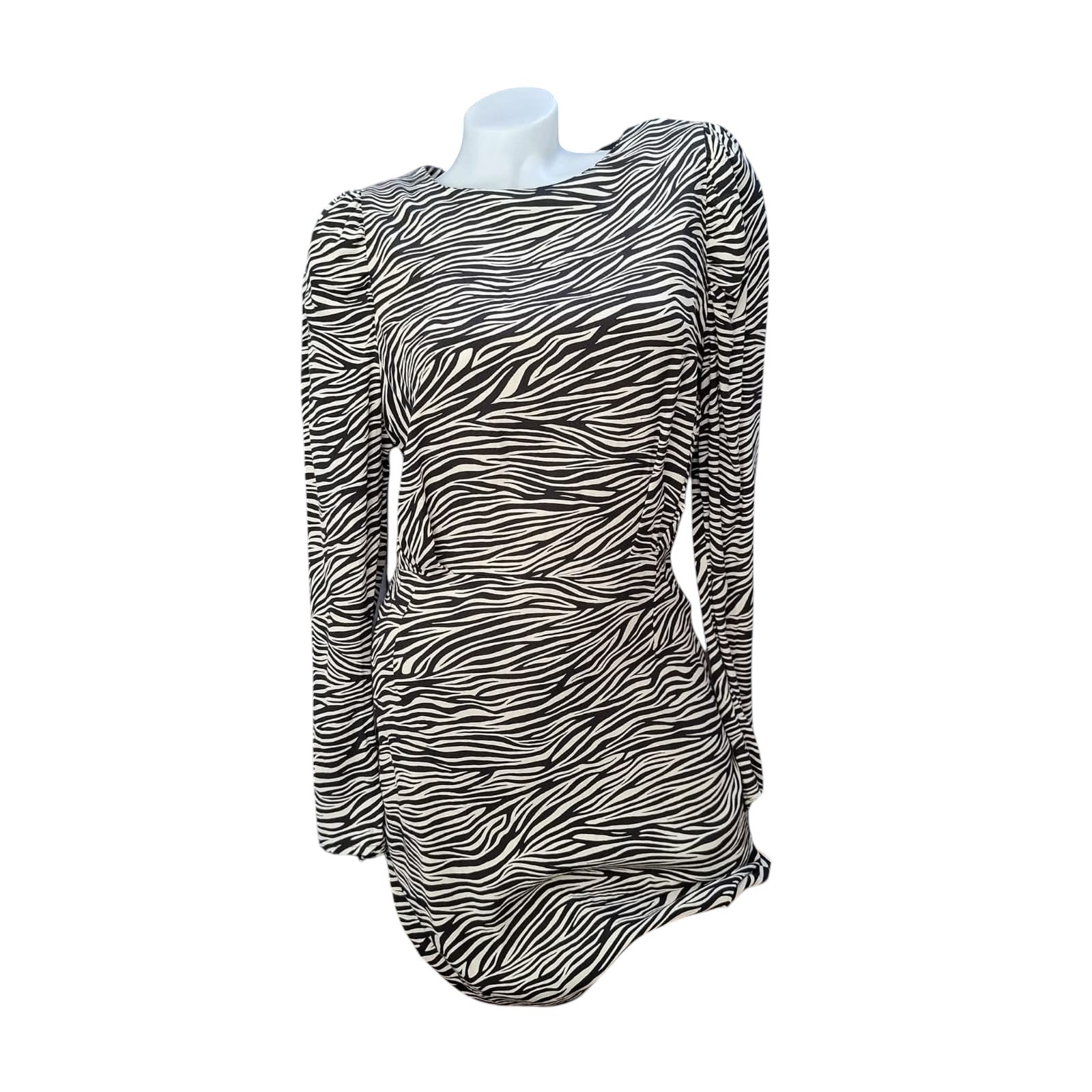 Fustan H&M – model elegant me mëngë të gjata