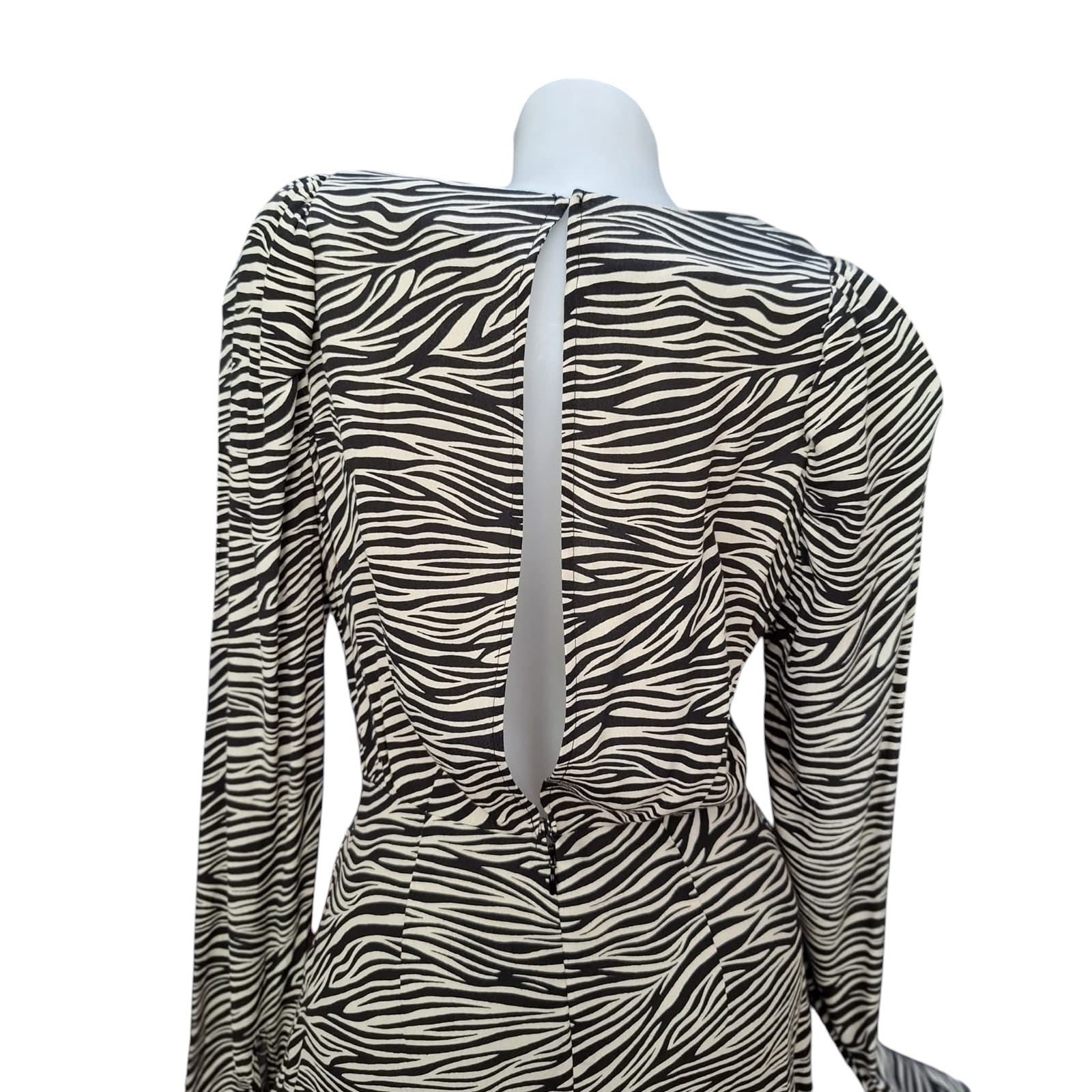 Fustan H&M – model elegant me mëngë të gjata