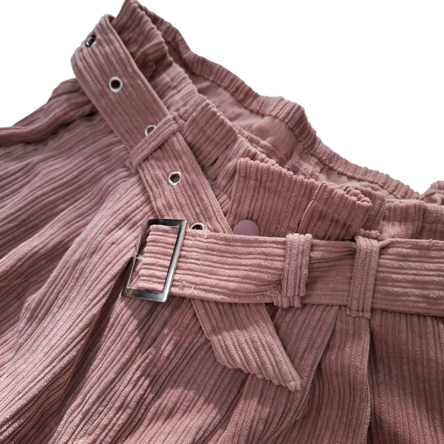 Pantolla të shkurtë kadife