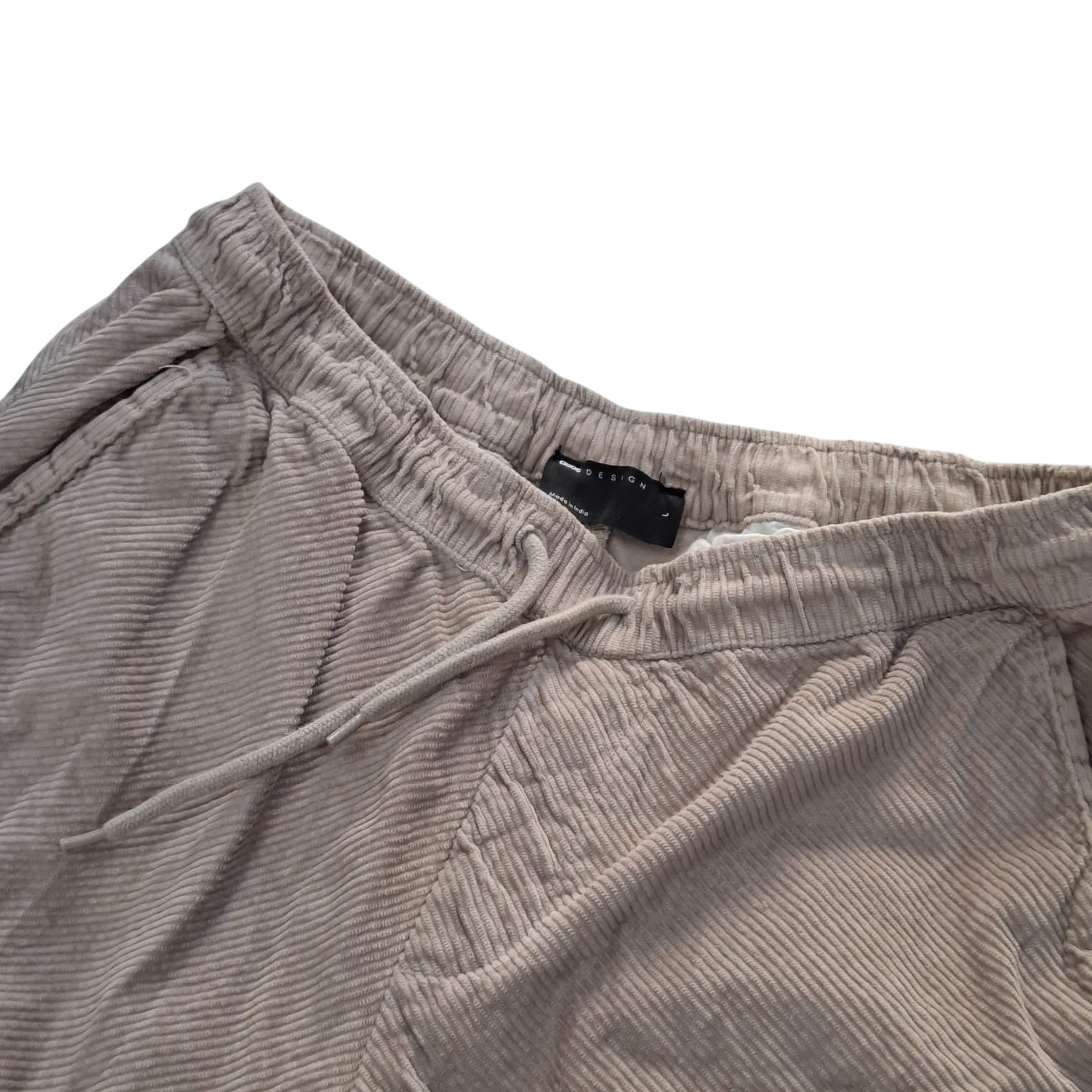 Pantallona të shkurtra kadife